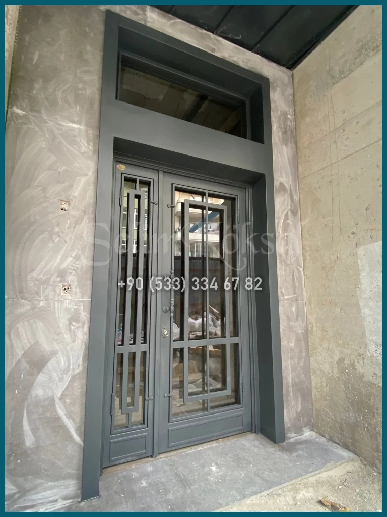 Ferforje Bina Kapıları